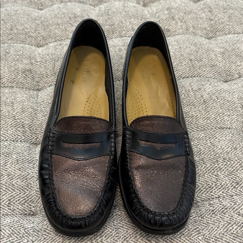 Bass Weejuns P Glitter loafers size 9.5 M